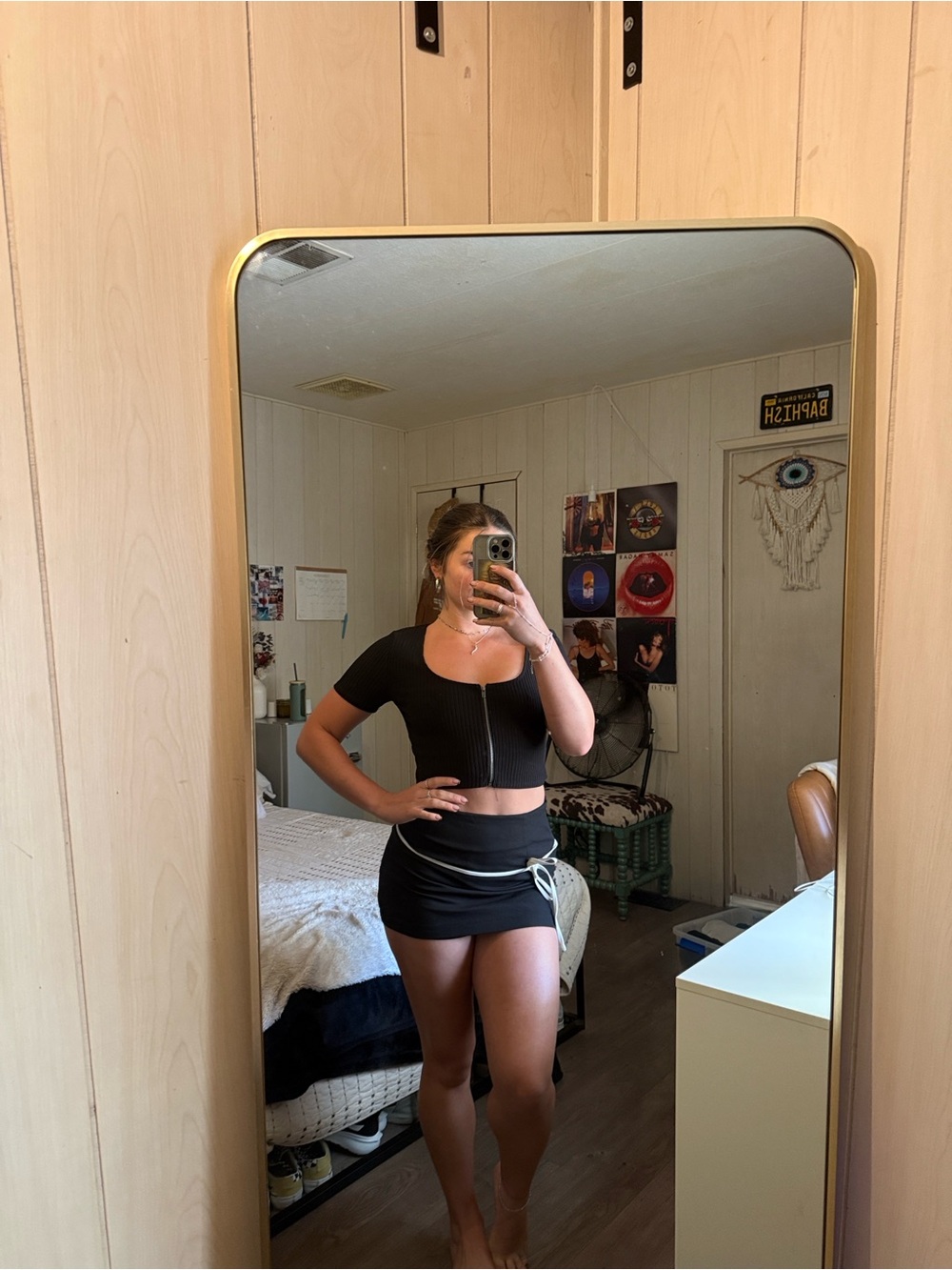 Forever 21 Black Ribbed Scoop Neck Zip Crop Top
